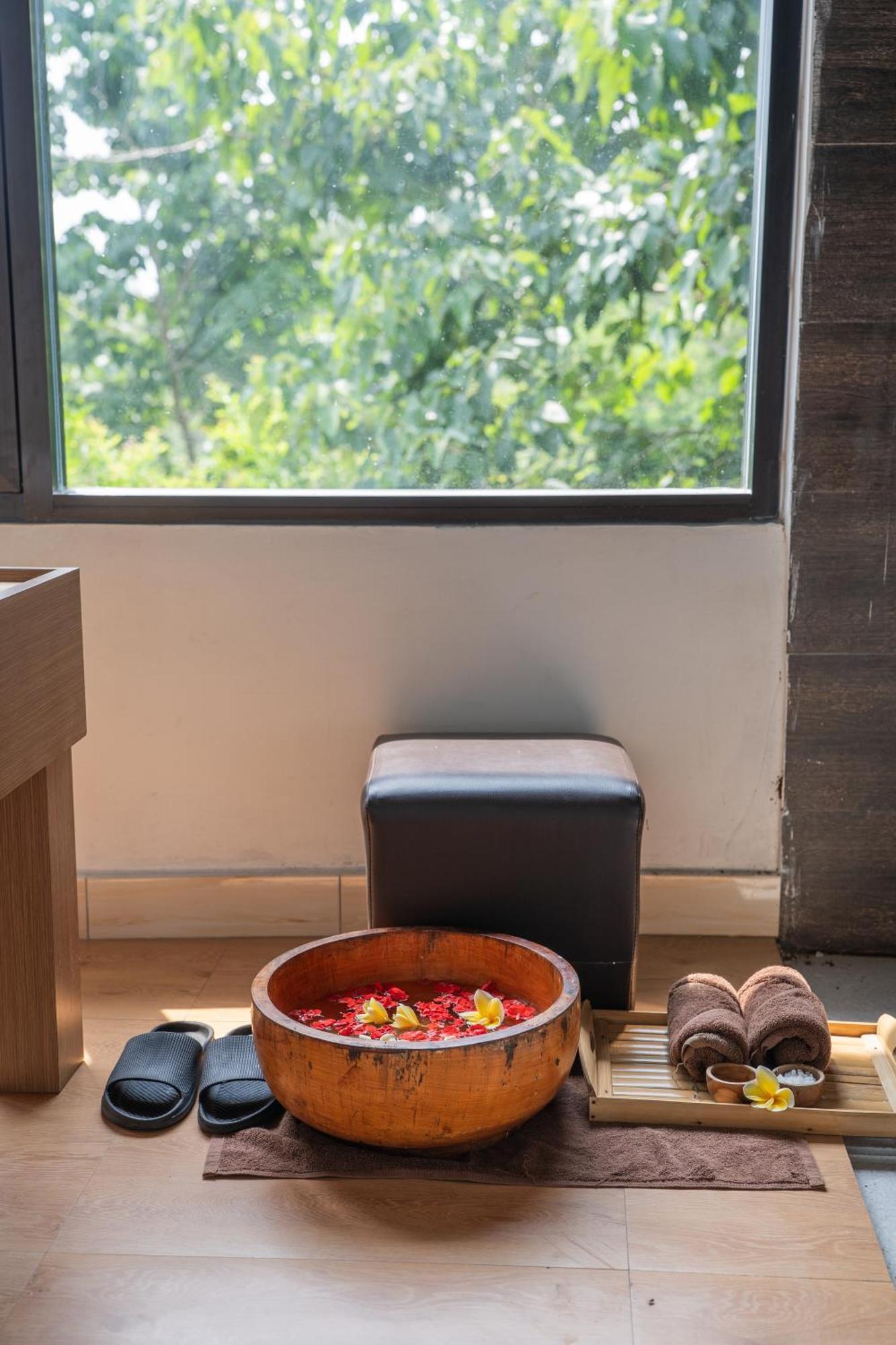 Abasan Hill Hotel And Spa Toyapakeh Extérieur photo